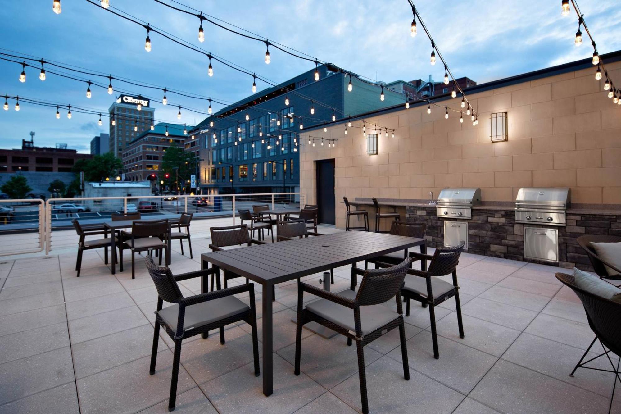Residence Inn By Marriott Knoxville Downtown Exterior photo